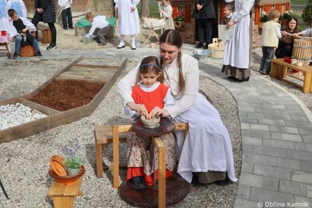 Čarobne zgodbe slovenskih vasi  (27)